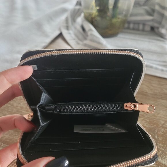 Wallet Marble Design - Picture 2 of 4